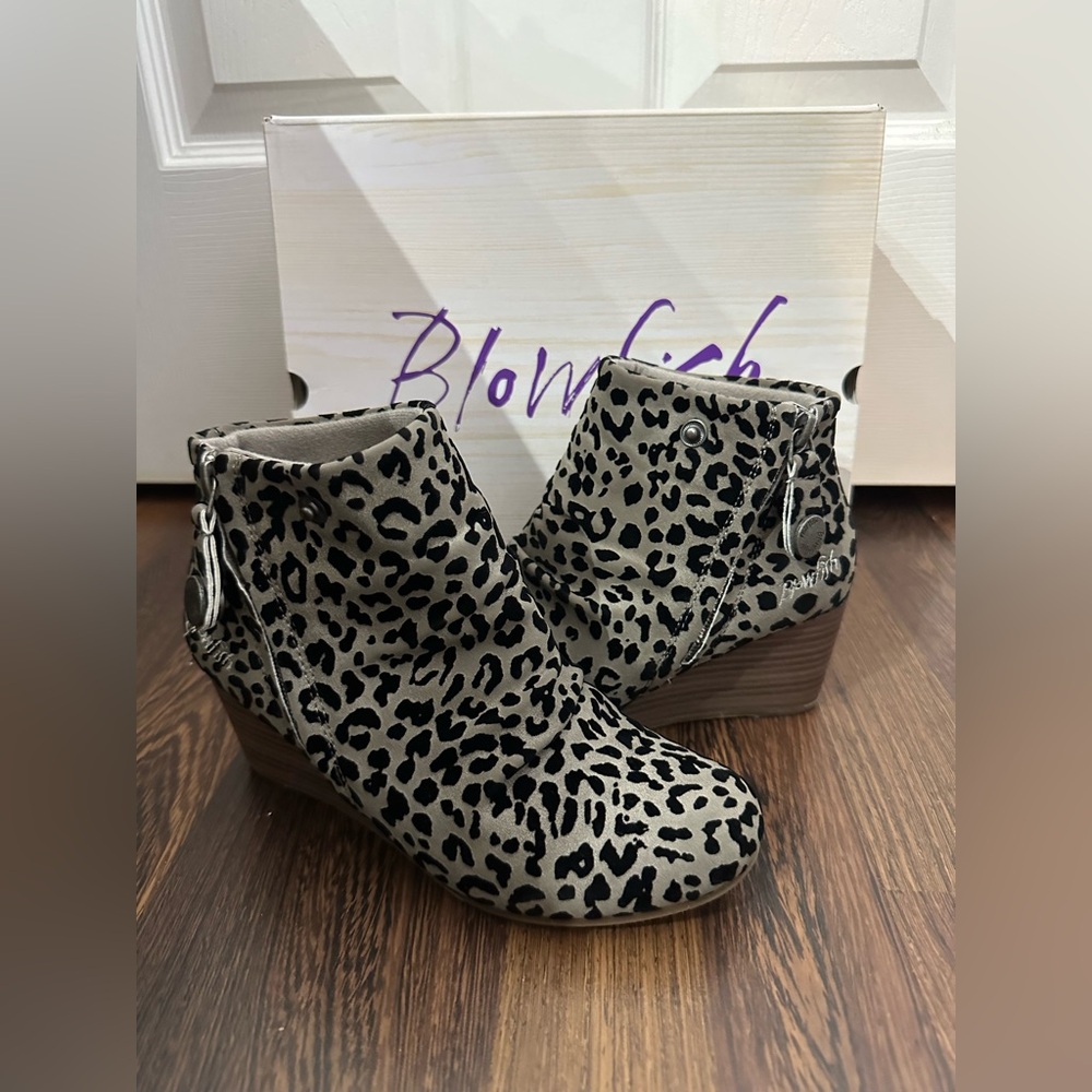 Blowfish Black and Gray Ankle Booties Leopard Print (Size: 6)